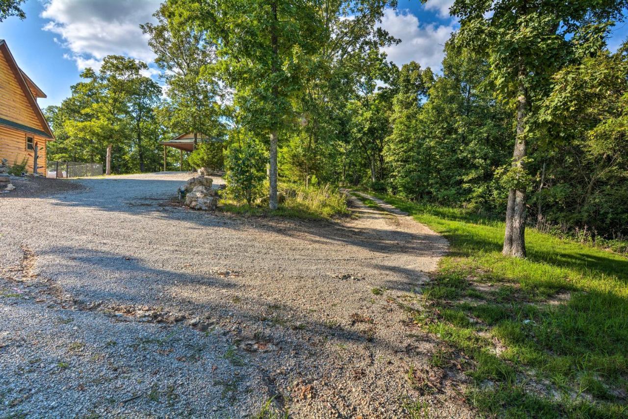 Spacious Log Cabin With Fire Pit And Game Room! Eureka Springs Zewnętrze zdjęcie
